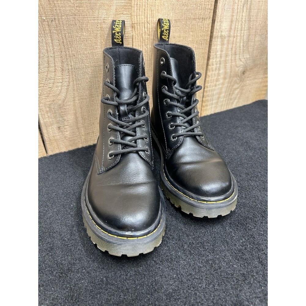 Dr. DOC Martens Ladies LUANA Black Smooth Leather Combat Boots Size 8 AW004 B4